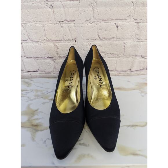 Chanel Black Satin Pointed Toe Heels Womens Size 38 - Picture 1 of 7